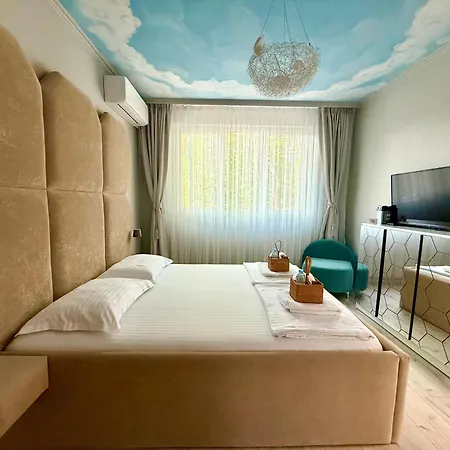 Elenartlux - Baby Cot - Pets Allowed - Free Parking & Fast Wi-fi * Plovdiv