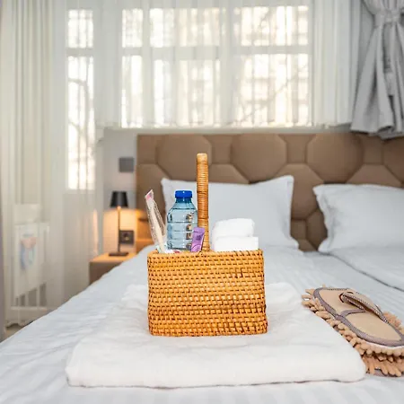 Elenartlux - Baby Cot - Pets Allowed - Free Parking & Fast Wi-fi * Plovdiv