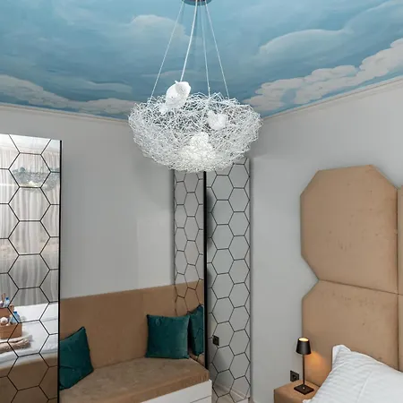 Elenartlux - Baby Cot - Pets Allowed - Free Parking & Fast Wi-fi *