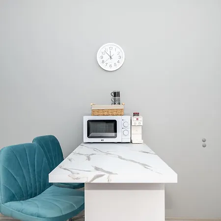 Elenartlux - Baby Cot - Pets Allowed - Free Parking & Fast Wi-fi Daire