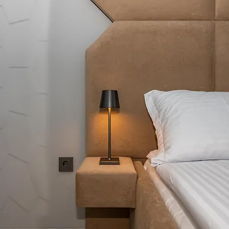 Daire Elenartlux - Baby Cot - Pets Allowed - Free Parking & Fast Wi-fi
