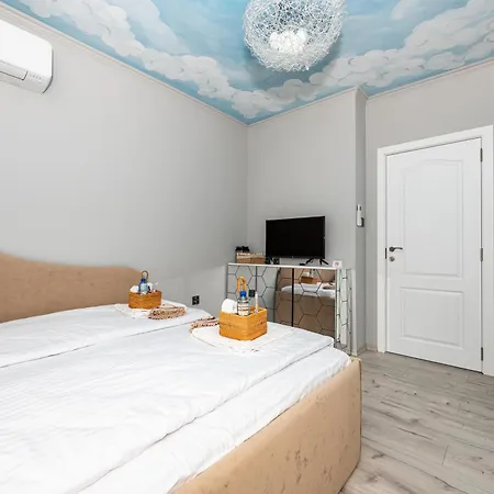 Апартаменты Elenartlux - Baby Cot - Pets Allowed - Free Parking & Fast Wi-fi Пловдив
