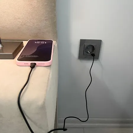 Elenartlux - Baby Cot - Pets Allowed - Free Parking & Fast Wi-fi