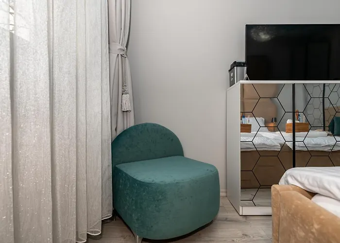 Appartement Elenartlux - Baby Cot - Pets Allowed - Free Parking & Fast Wi-fi *