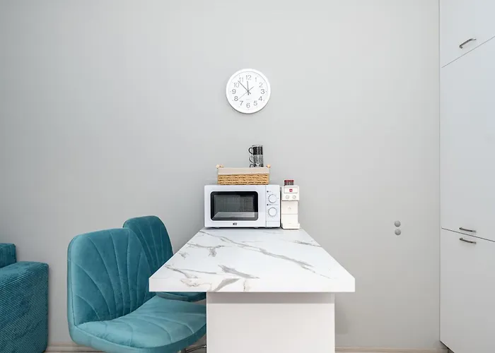 Elenartlux - Baby Cot - Pets Allowed - Free Parking & Fast Wi-fi Appartement