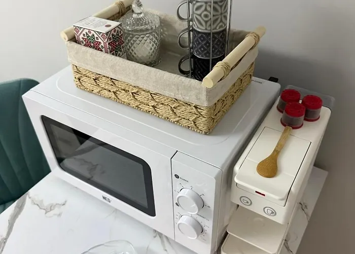 Elenartlux - Baby Cot - Pets Allowed - Free Parking & Fast Wi-fi Appartement *