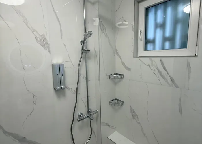 Appartement Elenartlux - Baby Cot - Pets Allowed - Free Parking & Fast Wi-fi Plovdiv